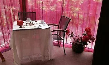Couette-café 4 3*
